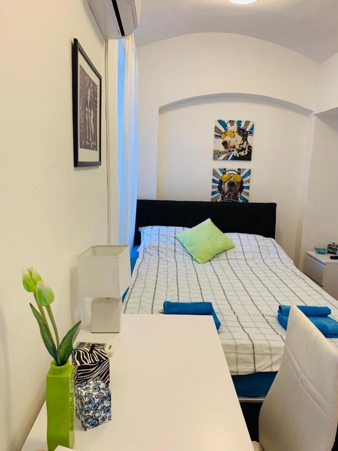Studio Apartment Ivana Zagreb Extérieur photo